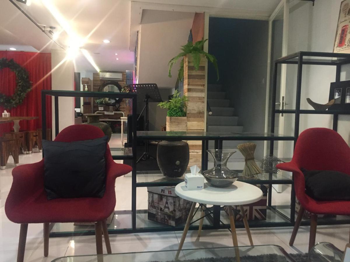 Rock Hotel Krukah Екстериор снимка